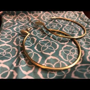 Kendra Scott pepper hoop earrings in gold
